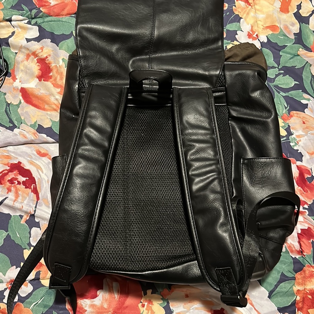 Leather Backpack - Picture 3 of 5